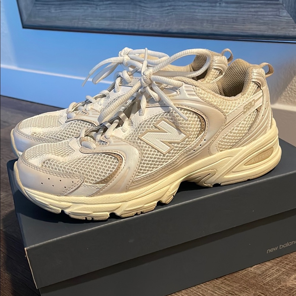 New Balance Shoes (size US Men’s 5.5/ Women’s 7)